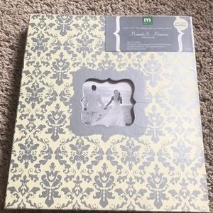 Making memories wedding book.